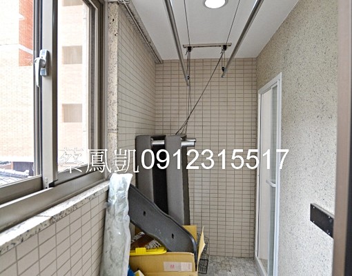忠孝新生MRT/一層一戶/氣派崗石大樓/佰萬裝潢3+2房另車 - Image 12