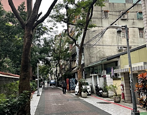 頂溪頂佳新裝套房有獨立衛浴冰箱網路 - Image 1