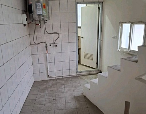 大林街透天厝使用1一4樓利用空間大 - Image 9