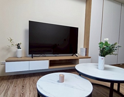 沙鹿全新漂亮電梯華廈含管費+平車.可租補 - Image 1