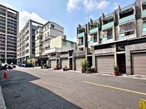 京中四街仁武｜近滯洪公園不..