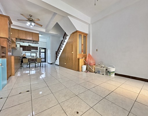 整棟出租1F~4F✨可租補可戶籍✨門口停車✨ - Image 3