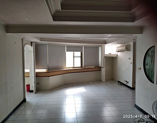 東門城圓環，頂樓公寓，視野寬廣。風水極佳 - Image 7