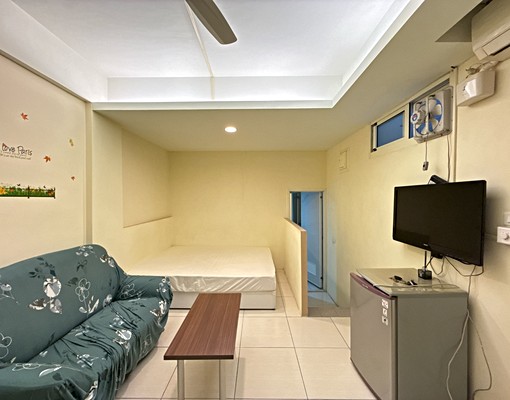 何厝街小兩房&美套含網路第四台水200電5多間可選!!!!! - Image 2