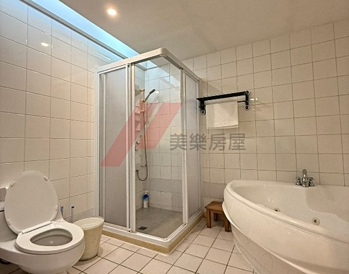 美樂、鄰松山機場、2房大空間、傢俱配套齊全、可以同事朋友合租 - Image 10