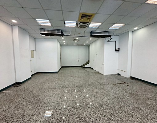 公園路20米路大面寬鑫店面 - Image 4