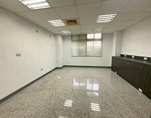 公園路20米路大面寬鑫店面 - Image 10