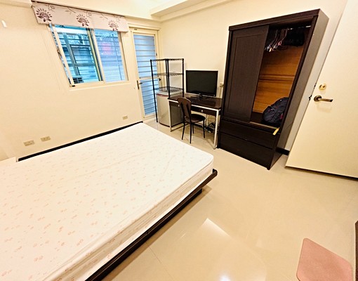 捷運麟光★女性專屬★獨立陽台★採光佳★新裝潢 - Image 1