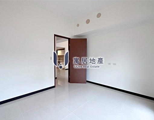 首次出租●MRT市政府●採光簡裝●自行規劃3房豪邸平車 - Image 8