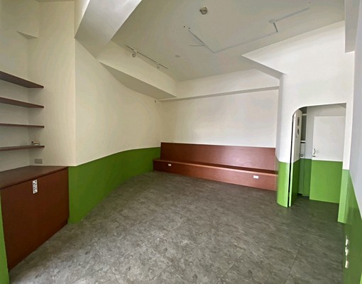 建成路邊間三角窗店面 - Image 5