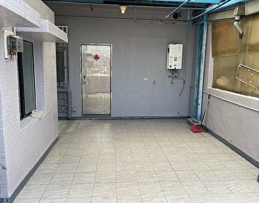 捷運中山國小頂樓稀少大陽台獨立住家 - Image 6