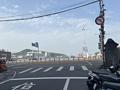 基隆海景燙金店面