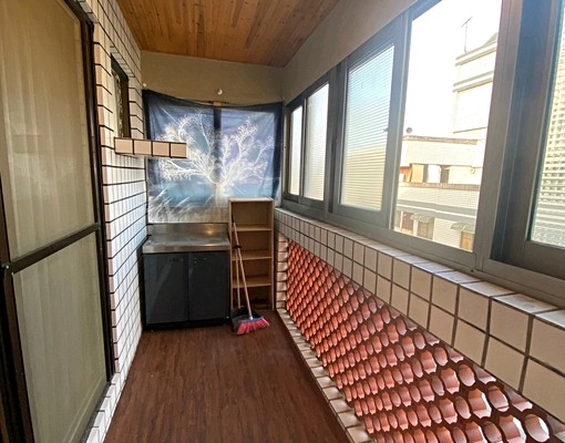 全新整理優質住家 - Image 1