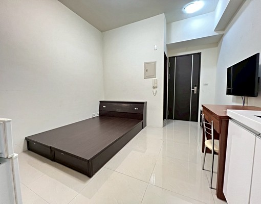 正臨經國路套房，房東自租免仲介費。 - Image 3