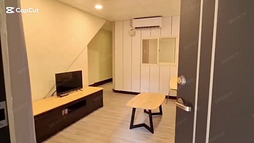 (可租補)重建街位在1樓-2房2廳-有前後院 - Image 1