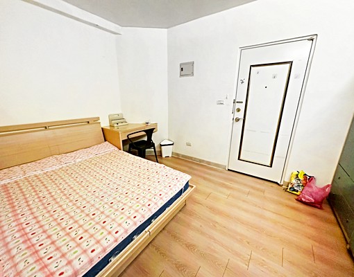 捷運七張站4分【超值租案】獨洗衣機★近裕隆城 - Image 1