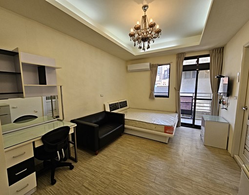 可租補＊近台大民生路維多利亞風＊陽台獨洗 - Image 3