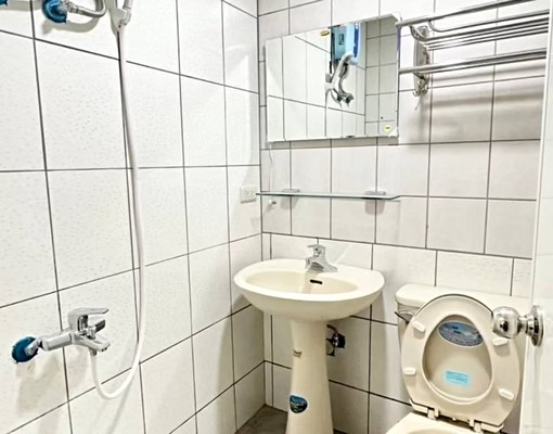 鹿港中正路旁/全面翻新/寧靜生活機能佳 - Image 4