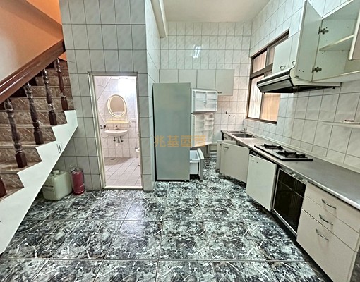 兆基社會住宅🏡整棟五房/門口可停車可租金補助 - Image 8