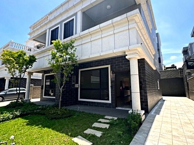 ✨全新完工美式雙拼三車位前院美別墅🏡