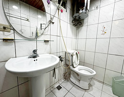 免佣)中和高中【超值租案】獨立衛浴★小資首選 - Image 5