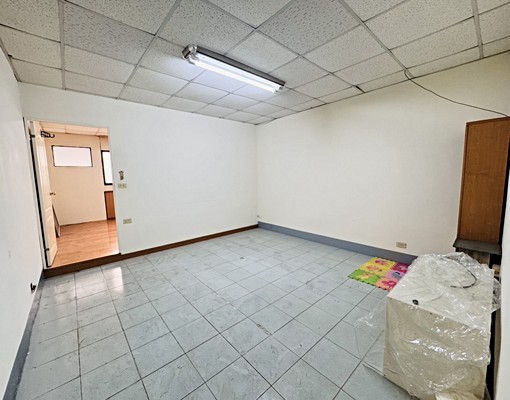 🐯崗山南街正街上騎樓美透店整棟出租🐯 - Image 11