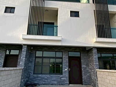 公館孝親房舒活全新別墅～前庭後院雙車位