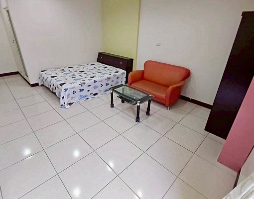 文心中清🌼大空間🐱可貓💐可租補🌻獨洗曬 - Image 1