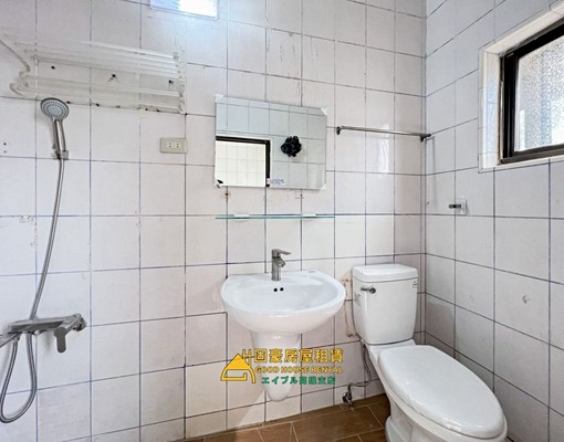 固豪👍苓雅2至5樓8房空屋透天 - Image 13