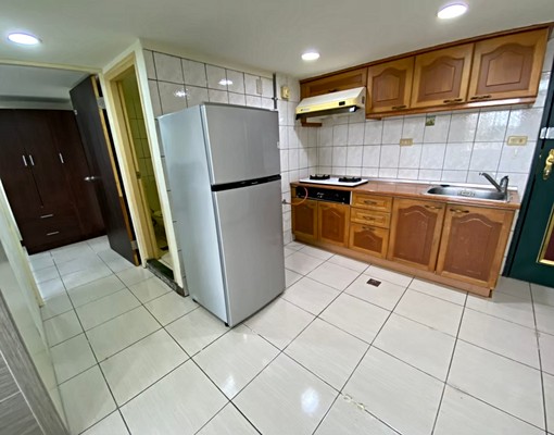 高登屋面金龍湖/近東湖南港/挑高4米2/新裝潢地理優好山好水 - Image 4