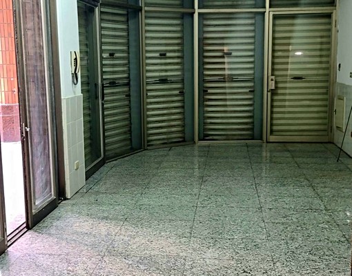 蚵仔寮漁港附近,三角窗一樓店面27坪出租 - Image 3