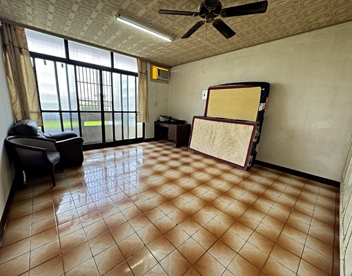 清水鎮平路透天|環境清幽.可當外籍員工宿舍 - Image 1