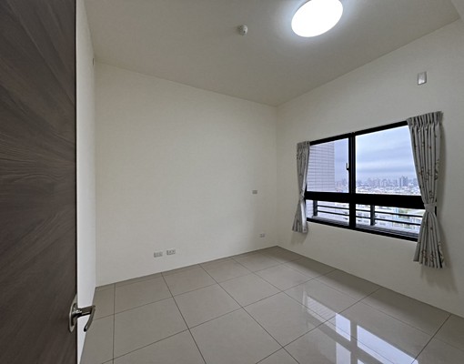 中山商圈兩房平面車位 - Image 6