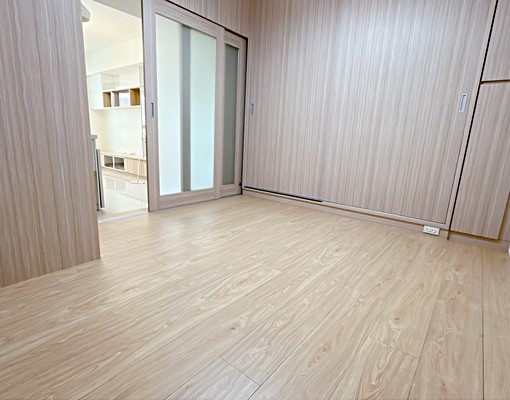 🔥鄰近水湳三房兩衛平車位🔥百萬裝潢景觀宅🔥可租補入籍 - Image 5