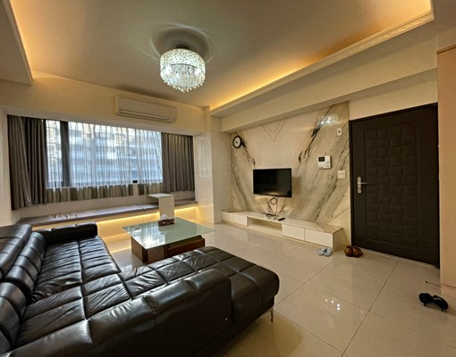 W高鐵特區｜稀有裝潢大坪數四改三房｜含雙車位 - Image 1