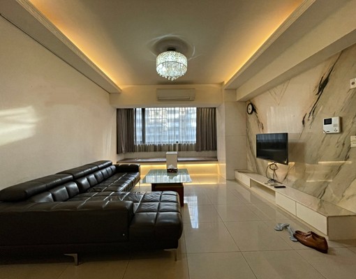 W高鐵特區｜稀有裝潢大坪數四改三房｜含雙車位 - Image 2