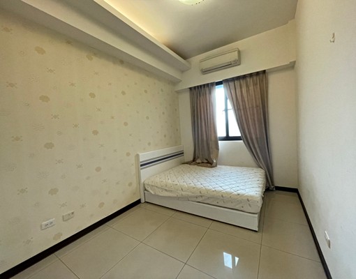 W高鐵特區｜稀有裝潢大坪數四改三房｜含雙車位 - Image 6