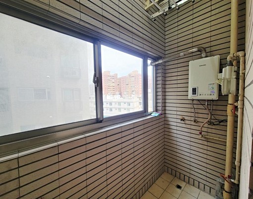 嘉禾社宅/免仲可租補/四維路星光溫馨裝潢兩房車 - Image 9