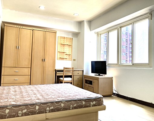 府中站採光套房/可貓/垃圾代收 - Image 1