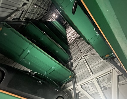 塔式中型休旅車位,木新路靠河堤靜巷 - Image 4