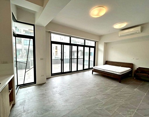 (租)近市政府大露台套房 - Image 3