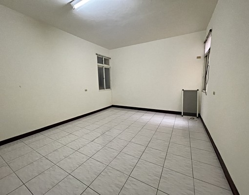 正15米路店住,近中港國小.台灣大道,交通便利 - Image 11