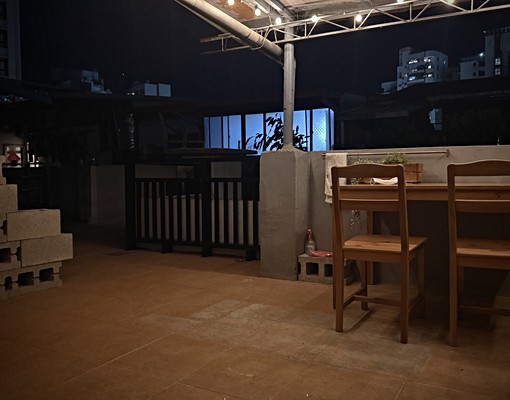 【質感雙人套房＋大露臺】【可租補】捷運七張站步行5分鐘 - Image 3