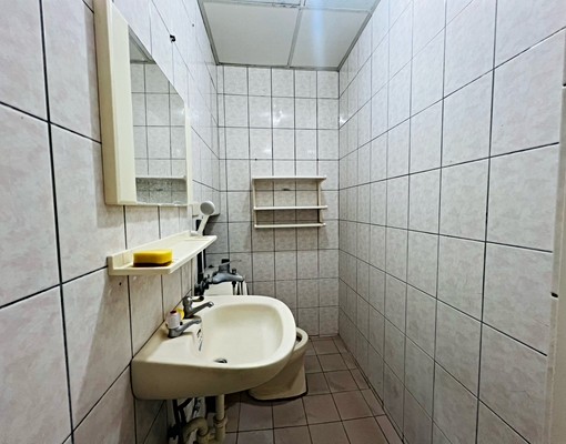 鬧中取靜近市區(限女性) - Image 8
