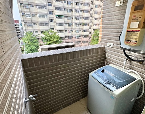 可雙租補✨陽台獨洗✨流理台✨電梯房✨室內機車位✨首月租金半價 - Image 5