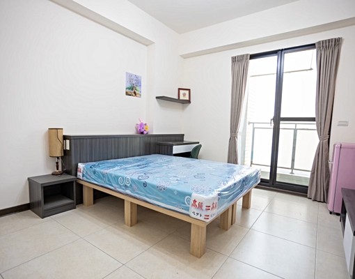 西港獨立套房出租裝潢房門卡8500-6500兩間 - Image 1