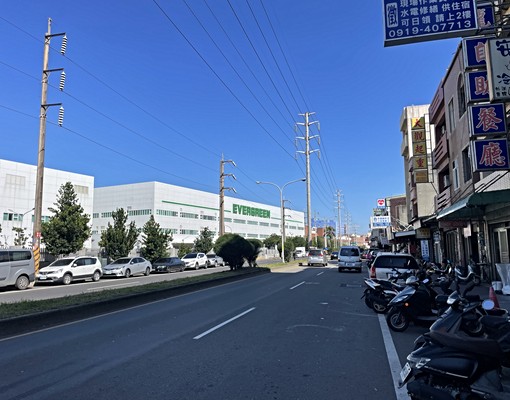 工業區✨飯店式全新裝潢✨陽台✨機車格✨垃圾集中回收✨台電計價 - Image 8