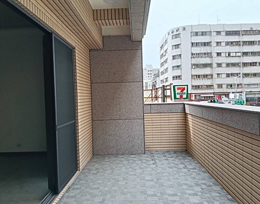三鐵共構金店面1+2 - Image 6