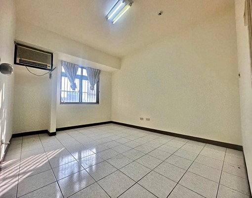 免仲介費/可申請補助/中正路2房/歡迎來電賞屋 - Image 2