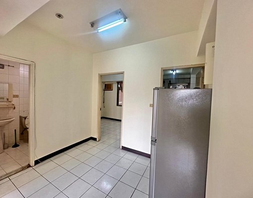 免仲介費/可申請補助/中正路2房/歡迎來電賞屋 - Image 4